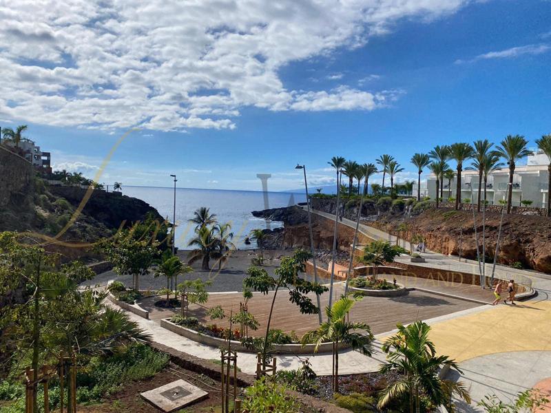 Квартира с 3 спальнями в Адехе, Испания № 25853