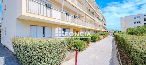 Apartamento de 1 dormitorio en Hyeres, France No. 336868 11