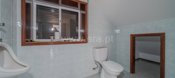 Propiedad comercial en Carvalhosa, Portugal 853 m² No. 86208 2