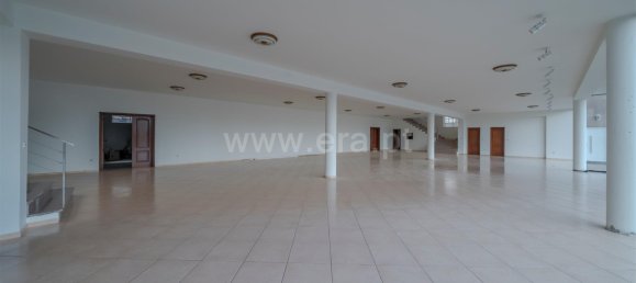 Propiedad comercial en Carvalhosa, Portugal 853 m² No. 86208 6