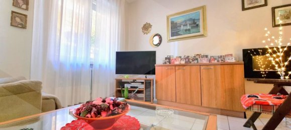 3 rooms Apartment in Montesilvano, Italy No. 21696 6