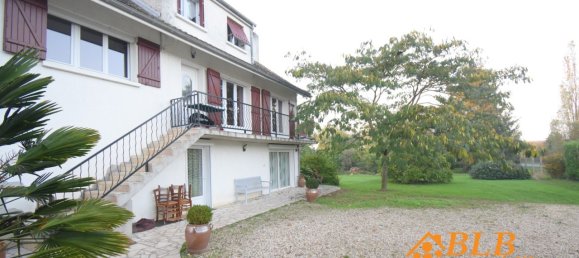 Вилла с 7 спальнями в Ла Сель-сюр-ле-Бье, Франция № 154587 23