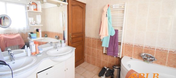 Вилла с 7 спальнями в Ла Сель-сюр-ле-Бье, Франция № 154587 14