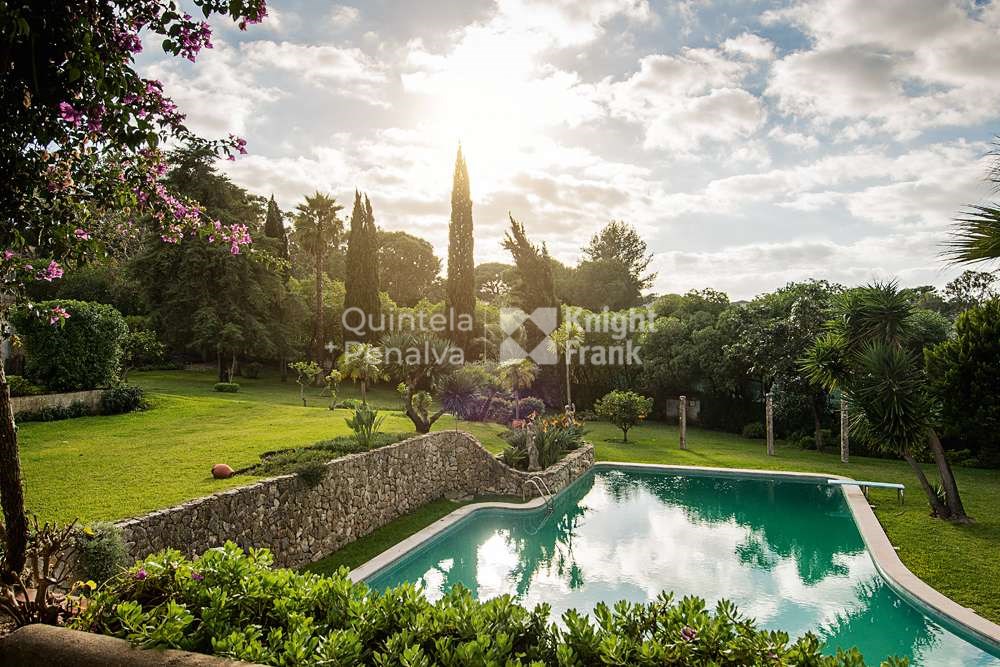 18 غرف نوم قلاع في Almada, Portugal رقم 125783