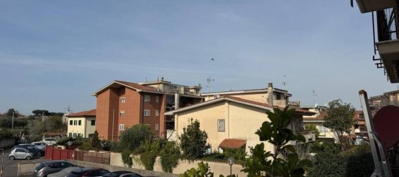Apartamento de 2 habitaciónes en Ciampino, Italy No. 32755 12
