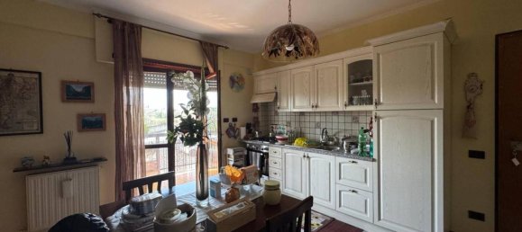 Apartamento de 2 habitaciónes en Ciampino, Italy No. 32755 5