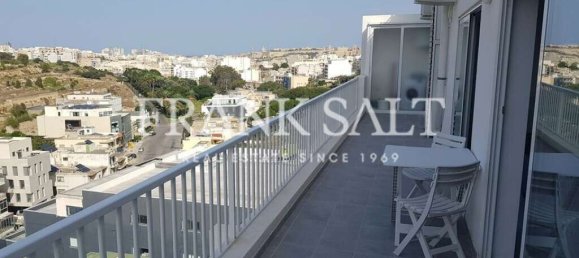 2 bedrooms Penthouse in Santa Venera, Malta No. 9932 6