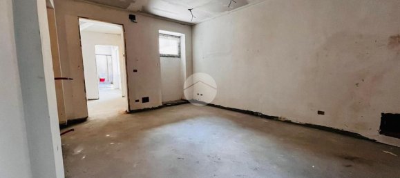 5 bedrooms Apartment in Turin, Italy No. 326860 3