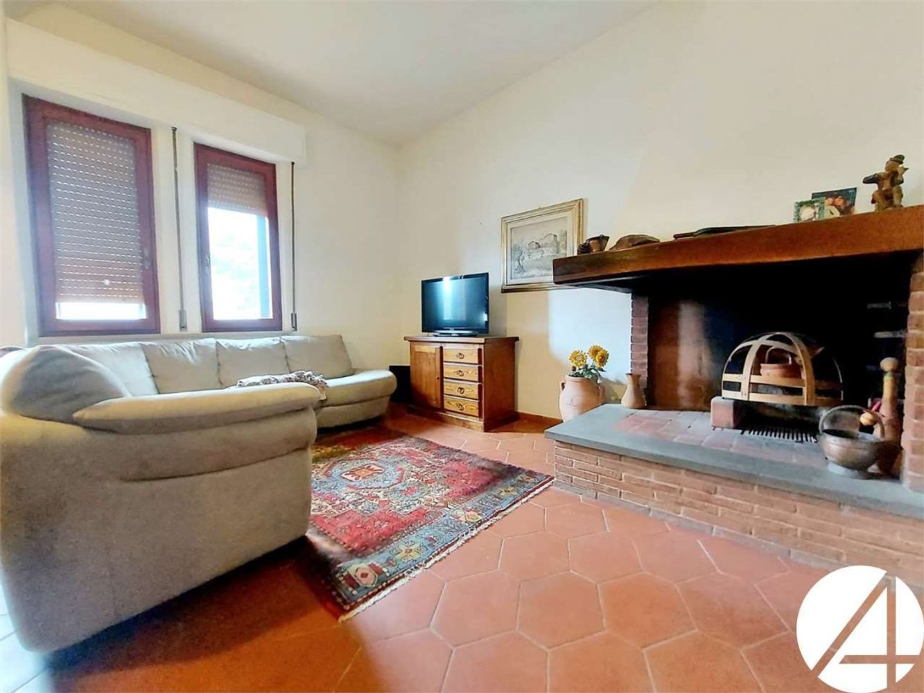 Квартира с 3 комнатами в Прато, Италия № 48808