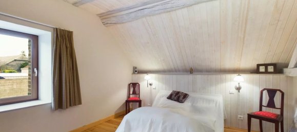 5 Schlafzimmer Haus in Mesnil-Saint-Loup, France, Nr. 95372 16