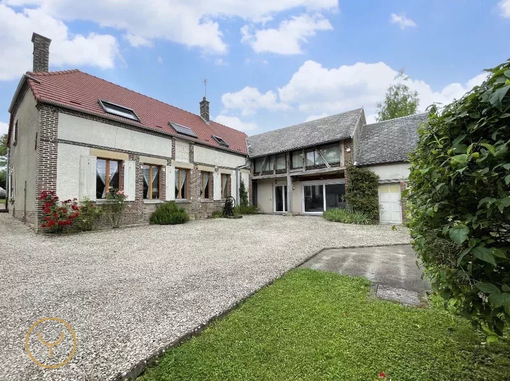 5 Schlafzimmer Haus in Mesnil-Saint-Loup, France, Nr. 95372