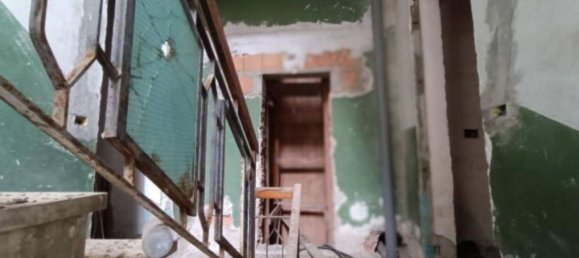 Propriété commerciale à Gioia Tauro, Italy 1292m² No. 293910 5