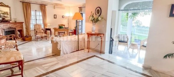 3 bedrooms Villa in Mijas Costa, Spain No. 12501 8