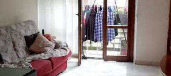 3-salle Appartement à Bovisio Masciago, Italy No. 182423 4