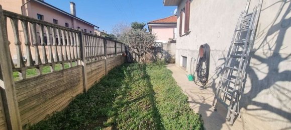 Квартира с 4 комнатами в Лимбьяте, Италия № 130476 32