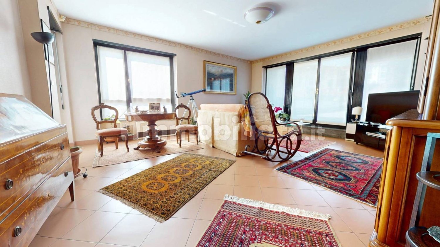 5 bedrooms Apartment in Turin, Italy No. 192334