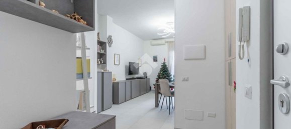 3 bedrooms Apartment in Cisliano, Italy No. 364949 2