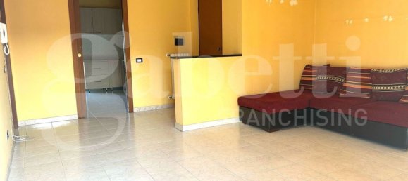 5 rooms Apartment in Terracina, Italy No. 14136 3