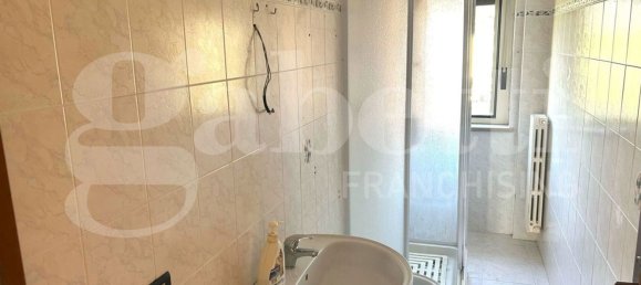 5 rooms Apartment in Terracina, Italy No. 14136 7