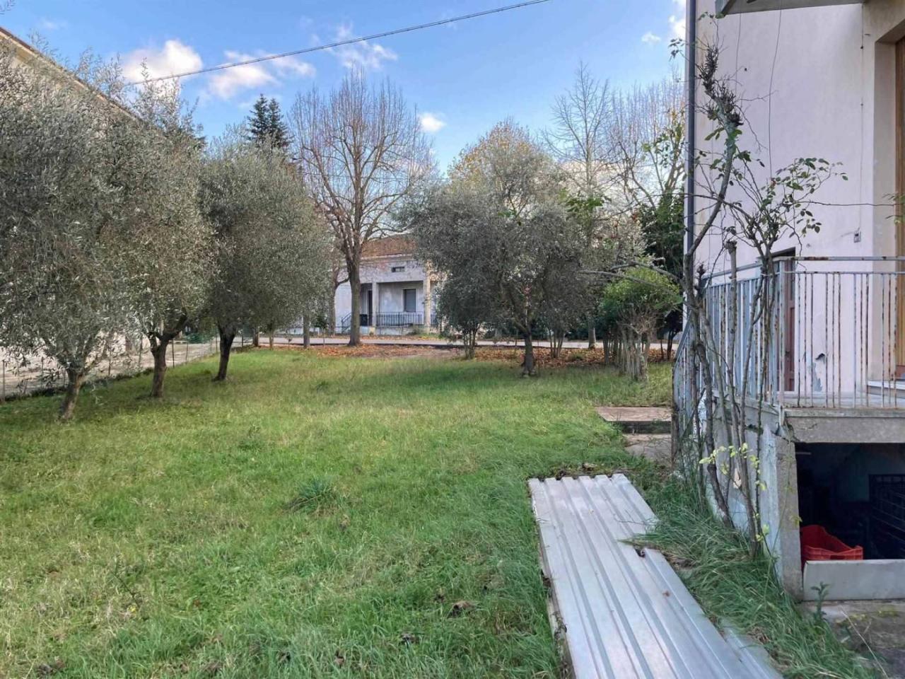 12 rooms Villa in Fano, Italy No. 30979