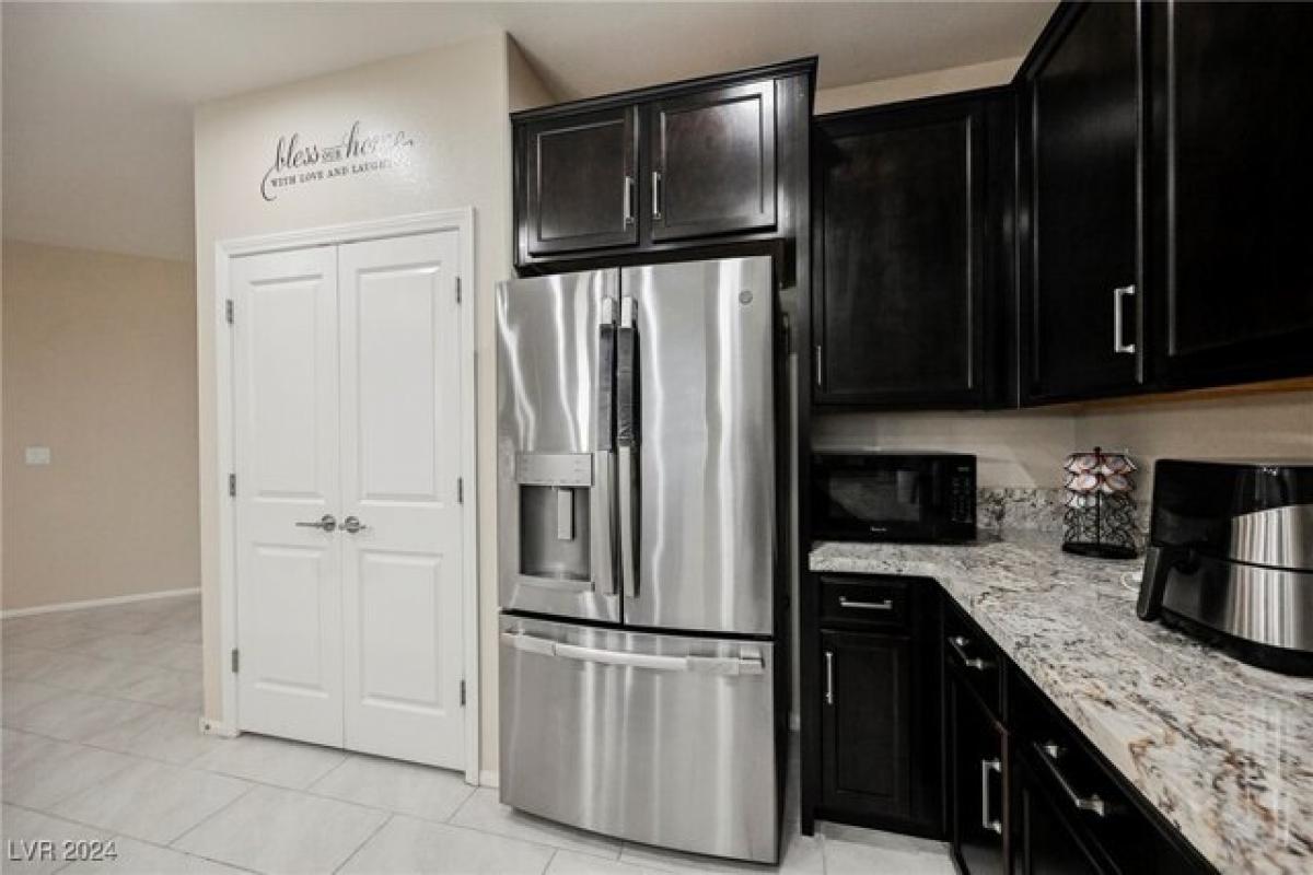 4 Schlafzimmer Haus in North Las Vegas, USA, Nr. 437020