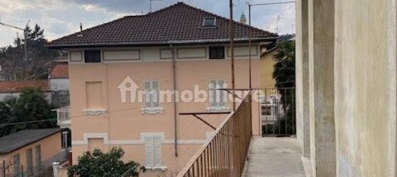 3 bedrooms Apartment in Biella, Italy No. 53265 9