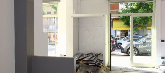 144m² Commercial property in Pescara, Italy No. 107211 3