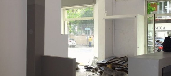 144m² Commercial property in Pescara, Italy No. 107211 5