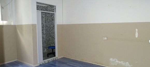 144m² Commercial property in Pescara, Italy No. 107211 8