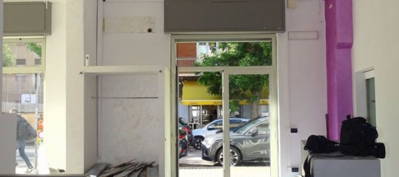 144m² Commercial property in Pescara, Italy No. 107211 26