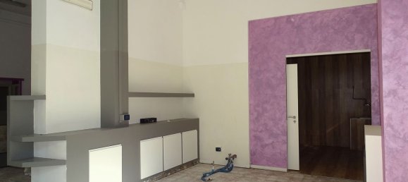 144m² Commercial property in Pescara, Italy No. 107211 24