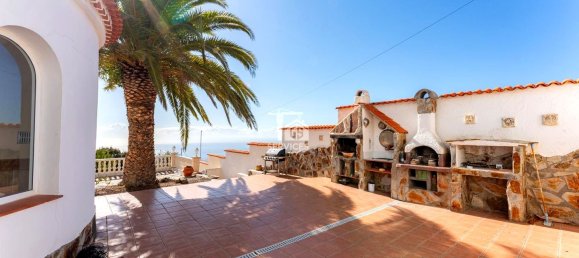 3 bedrooms House in Candelaria, Spain No. 191004 35