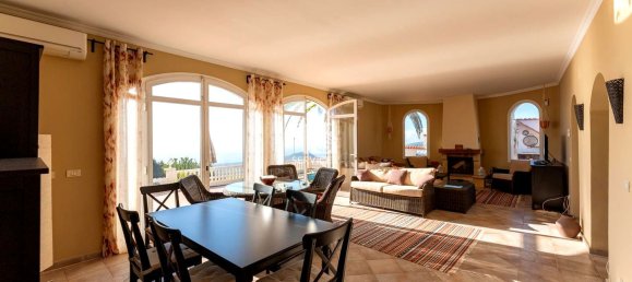 3 bedrooms House in Candelaria, Spain No. 191004 25