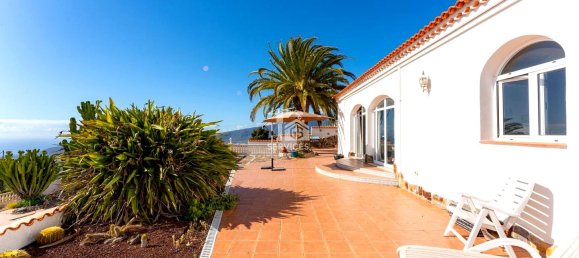 3 bedrooms House in Candelaria, Spain No. 191004 36