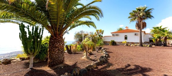 3 bedrooms House in Candelaria, Spain No. 191004 4