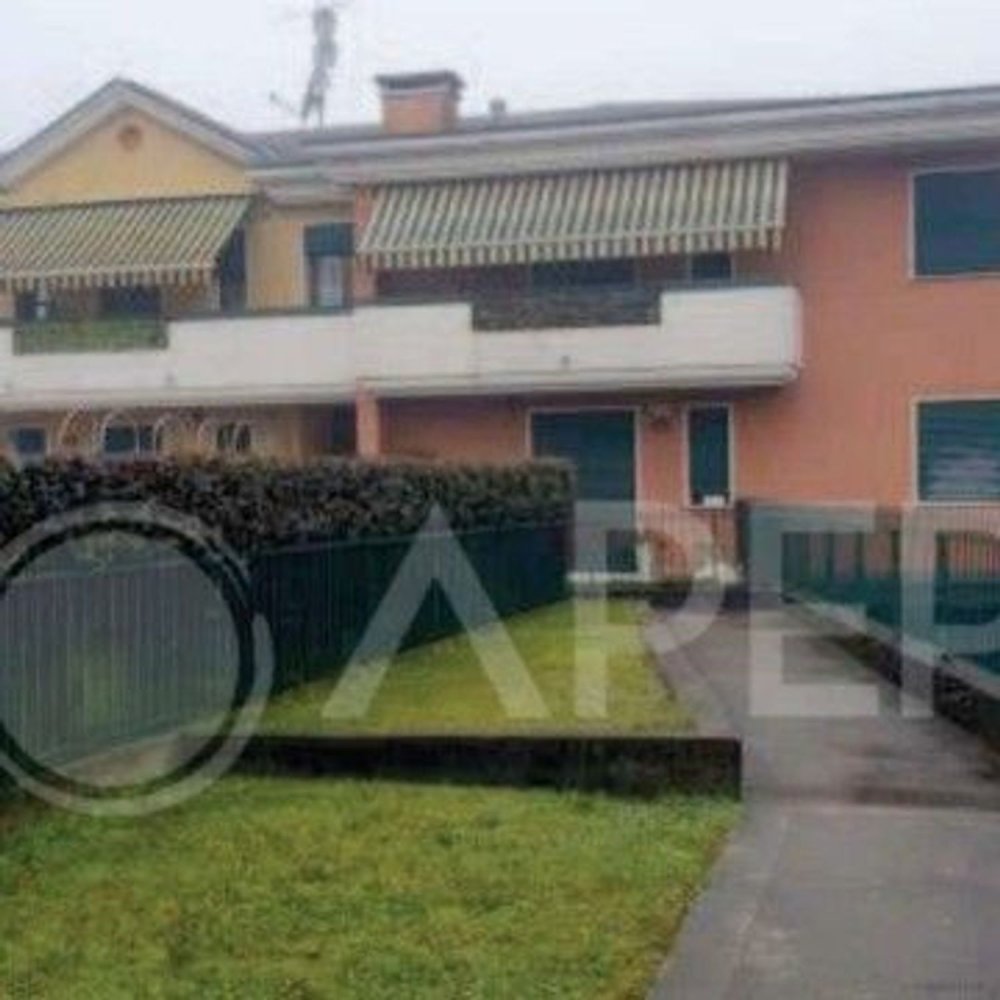 4 rooms Apartment in San Giorgio delle Pertiche, Italy No. 266139