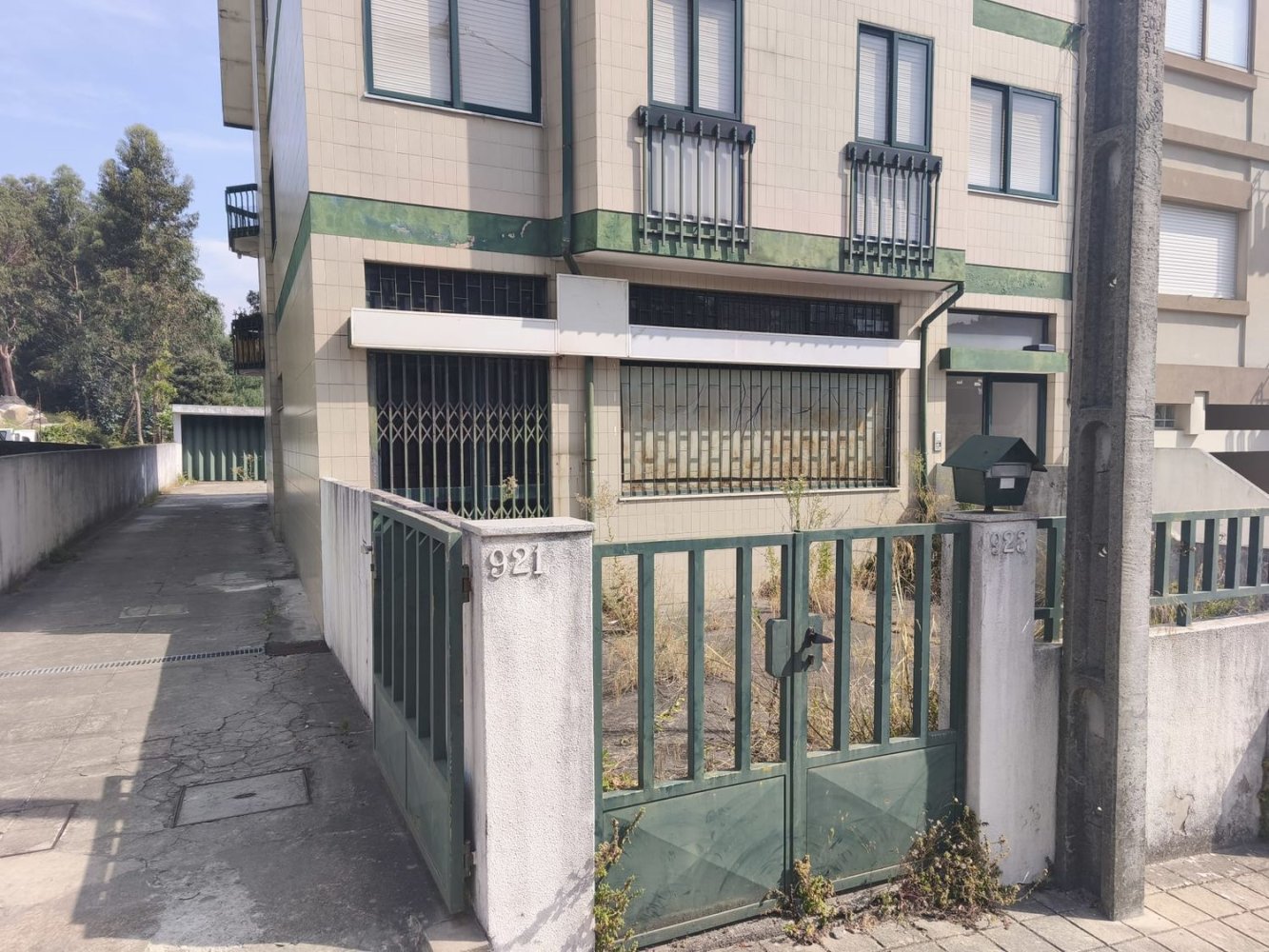 120m² Warehouse in Porto, Portugal No. 228876