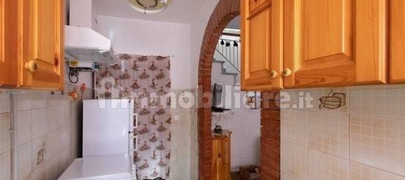 2 bedrooms House in Varese Ligure, Italy No. 31685 3