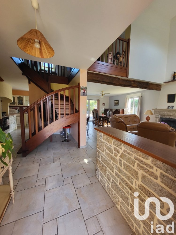 Moradia em banda T4 em Peaule, France N.º 203090