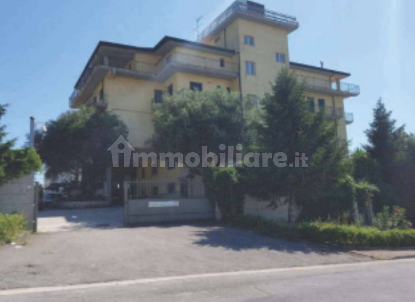 5 rooms Warehouse in Baronissi, Italy No. 296828