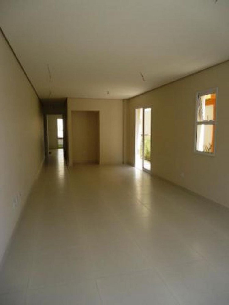 Дом с 3 спальнями в Сан-Паулу, Бразилия № 461889