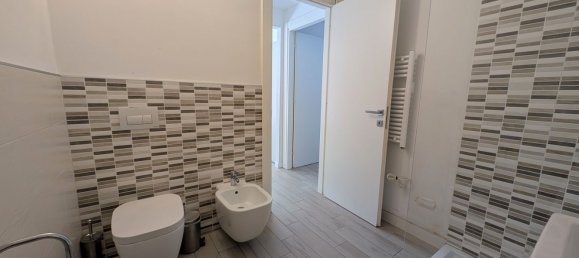 3 Schlafzimmer Doppelhaus in Florence, Italy, Nr. 335753 15