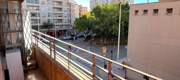 4 bedrooms Apartment in Alicante, Spain No. 188595 9