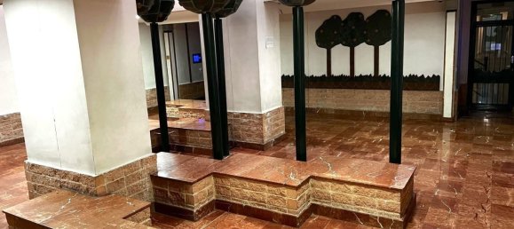 4 bedrooms Apartment in Alicante, Spain No. 188595 8