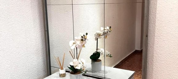 4 bedrooms Apartment in Alicante, Spain No. 188595 2