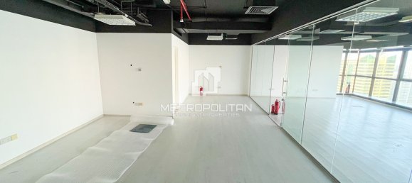 87.2m² Office in Jumeirah Lake Towers, UAE No. 109124 5