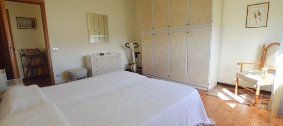 3 bedrooms Apartment in Lucca, Italy No. 210063 15