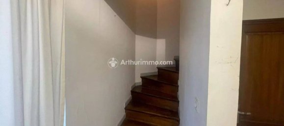 Casa de 3 dormitorios en Sarcelles, France No. 125509 4