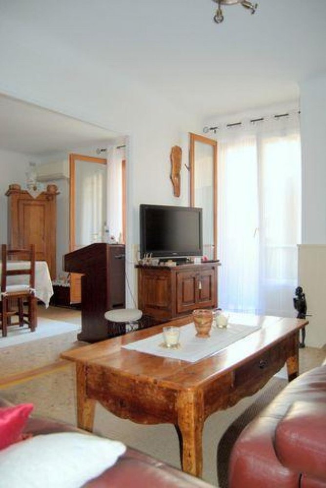 شقة 2 غرف نوم  في Marseille, France رقم 6080