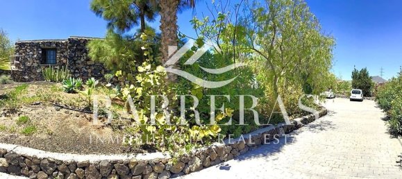 4 bedrooms House in San Miguel de Abona, Spain No. 129979 13